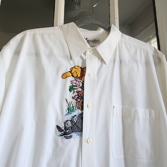 Walt Disney World Casual Button Up Winnie the Pooh Shirt - Picture 3 of 10